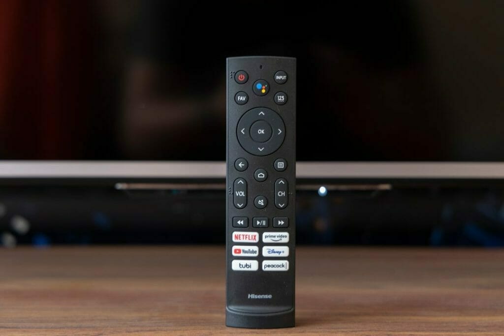 Hisense U7G Review remote