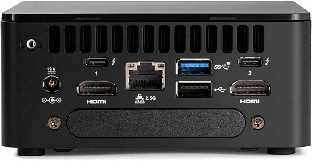 Intel NUC 12 Pro NUC12WSHi7 Review ports