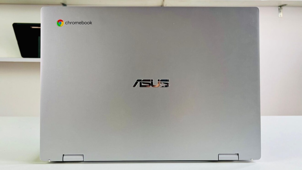 Asus Chromebook Flip CX1 Review (CX1400FKA-AS88F) lid